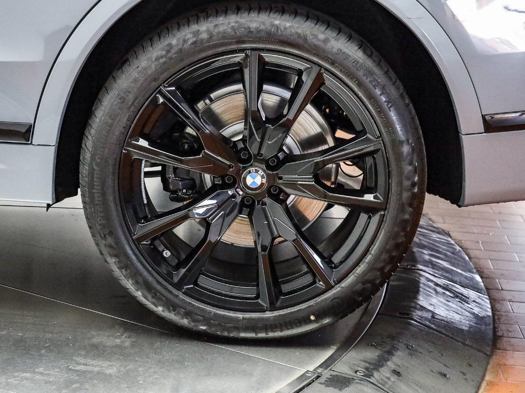 new 2026 BMW X7 car, priced at $96,525