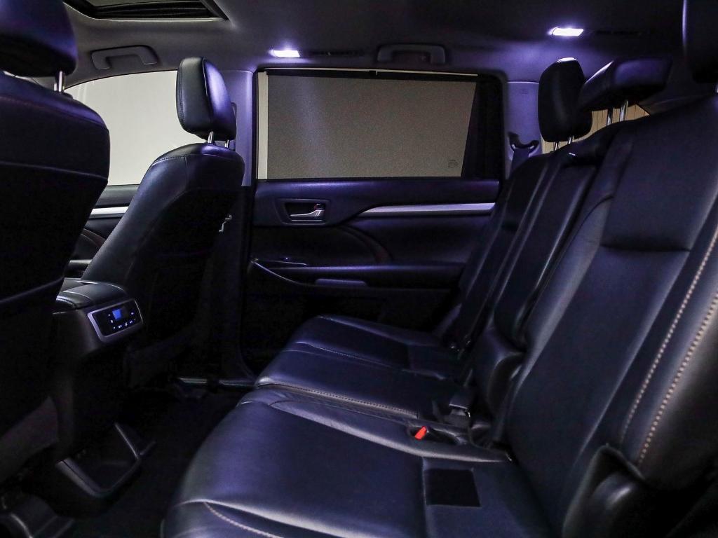 used 2018 Toyota Highlander car, priced at $23,591