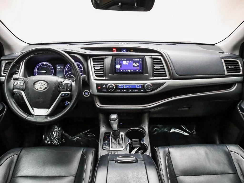 used 2018 Toyota Highlander car, priced at $23,591