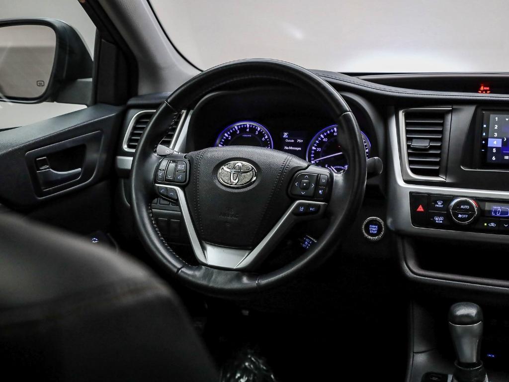 used 2018 Toyota Highlander car, priced at $23,591