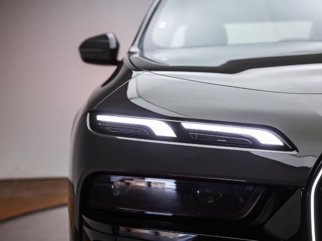 new 2026 BMW 740 car, priced at $106,575