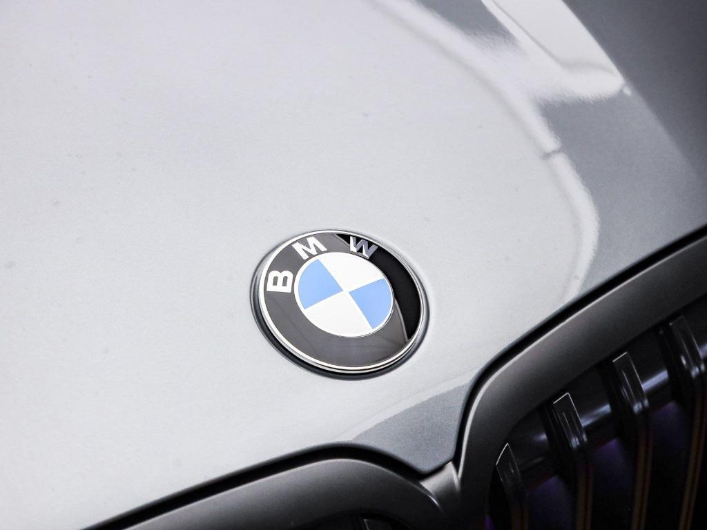 new 2026 BMW X7 car, priced at $97,525