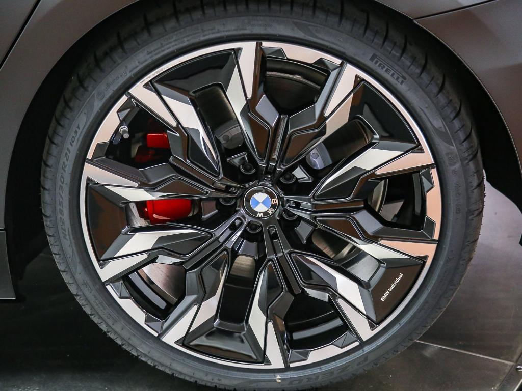 new 2027 BMW 550e car, priced at $92,722