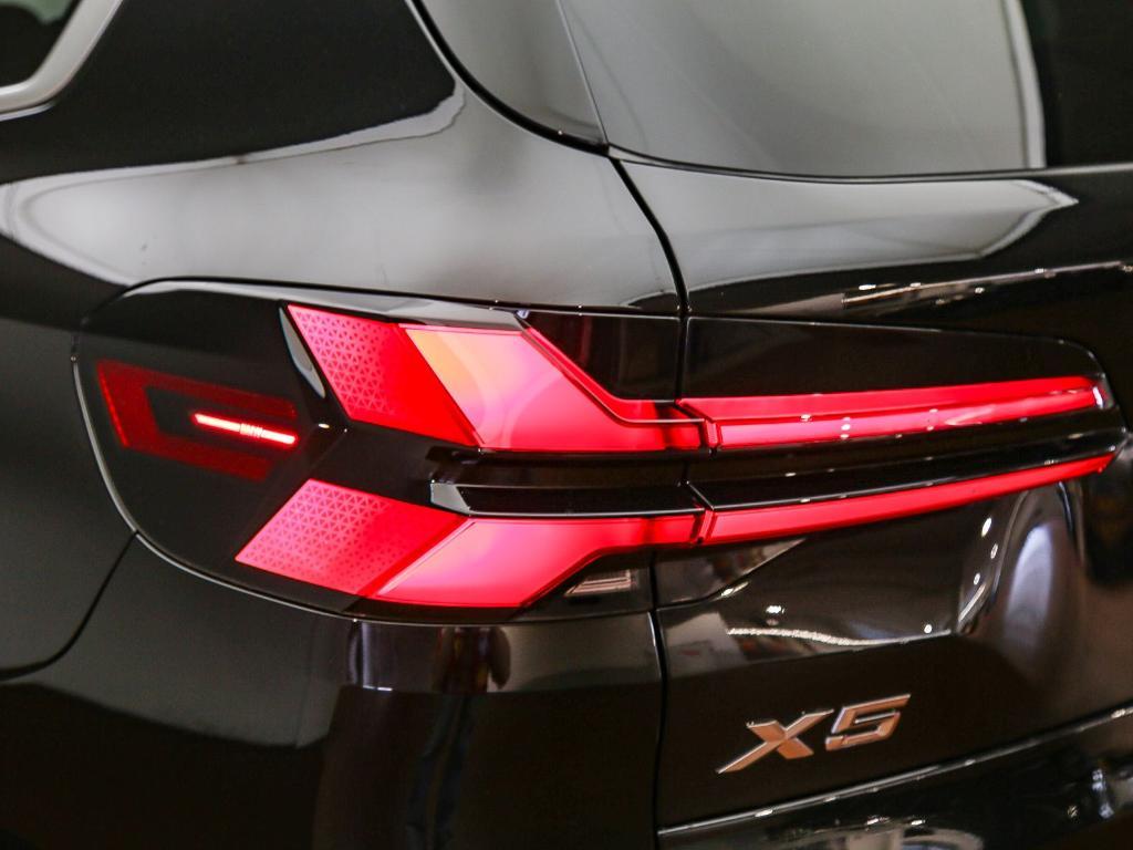 new 2026 BMW X5 PHEV car, priced at $79,772