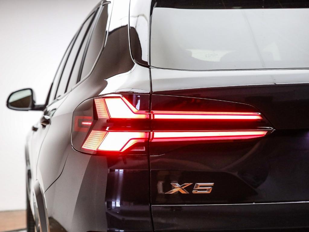 new 2026 BMW X5 PHEV car, priced at $86,150