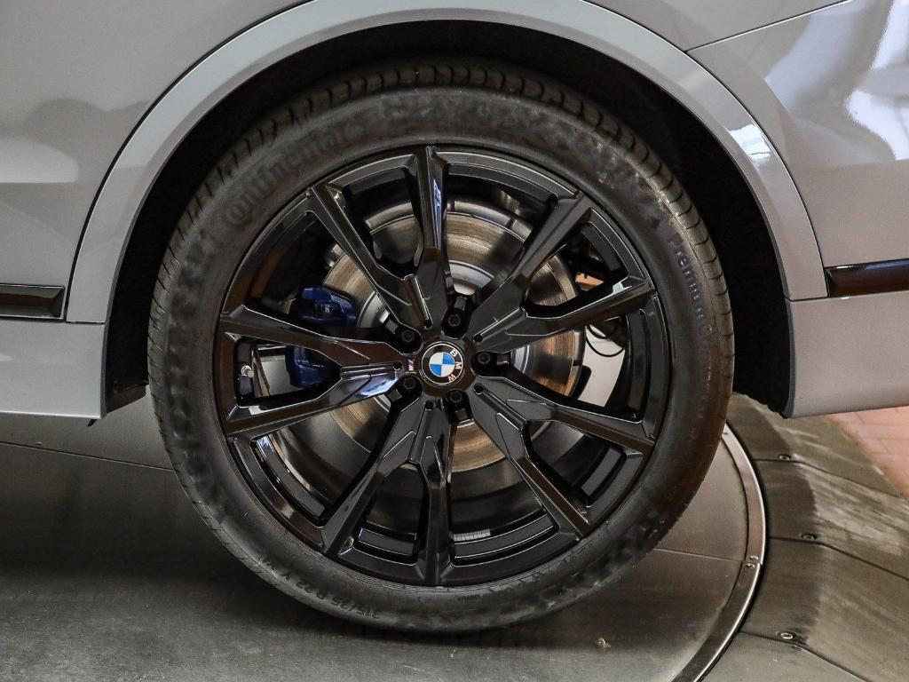 new 2026 BMW X7 car, priced at $101,250