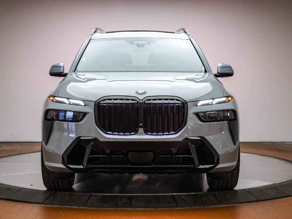 new 2026 BMW X7 car, priced at $101,250