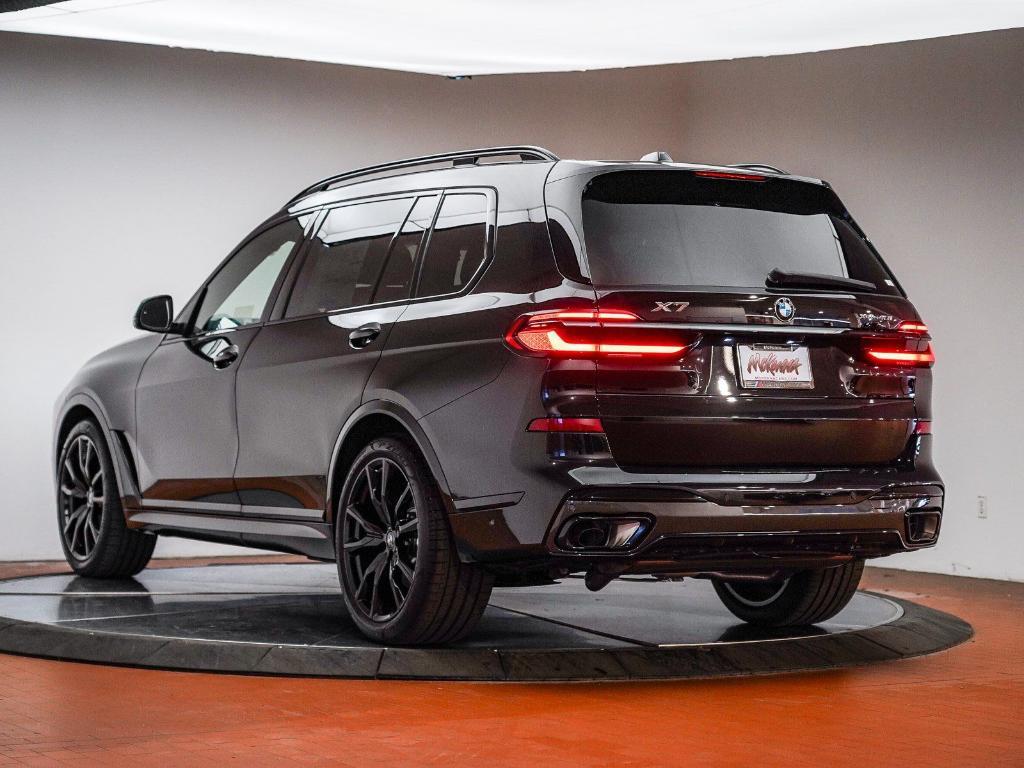 new 2026 BMW X7 car, priced at $100,115