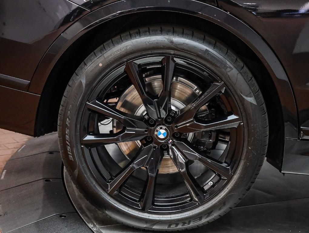 new 2026 BMW X7 car, priced at $98,450