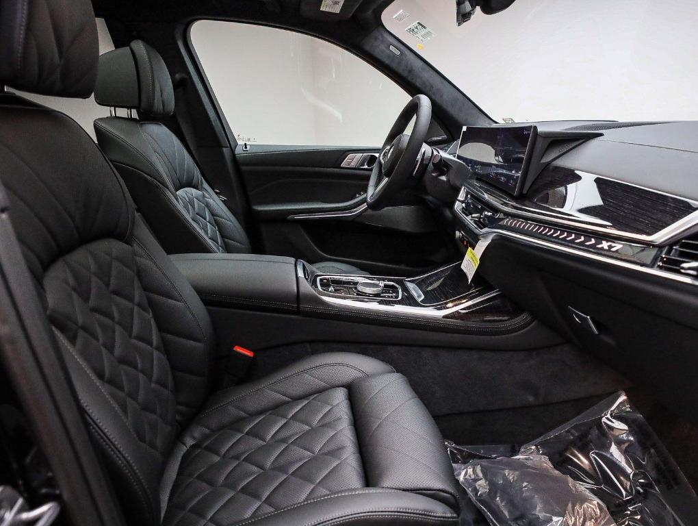 new 2026 BMW X7 car, priced at $98,450