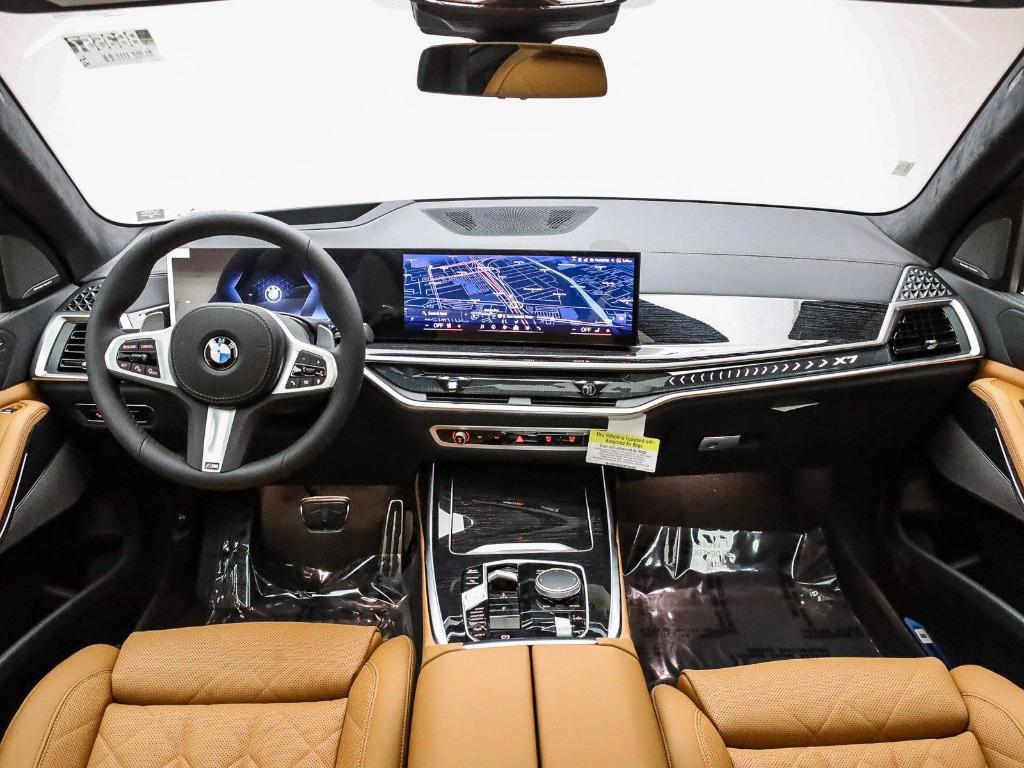new 2026 BMW X7 car, priced at $100,400