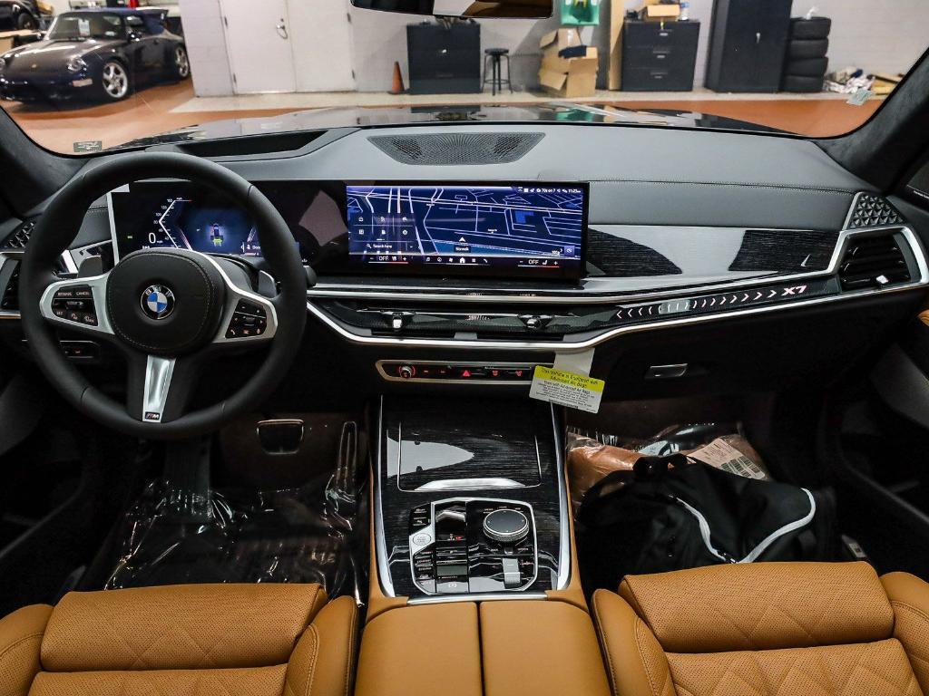 new 2026 BMW X7 car, priced at $100,400