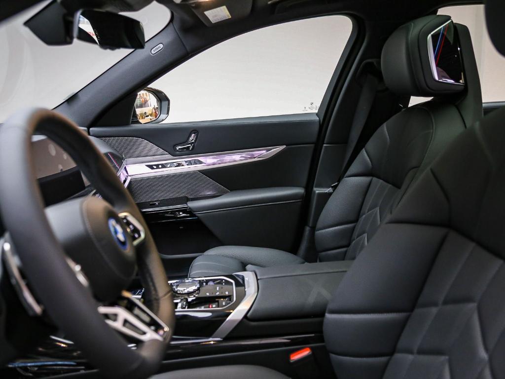 new 2026 BMW 750e car, priced at $119,635