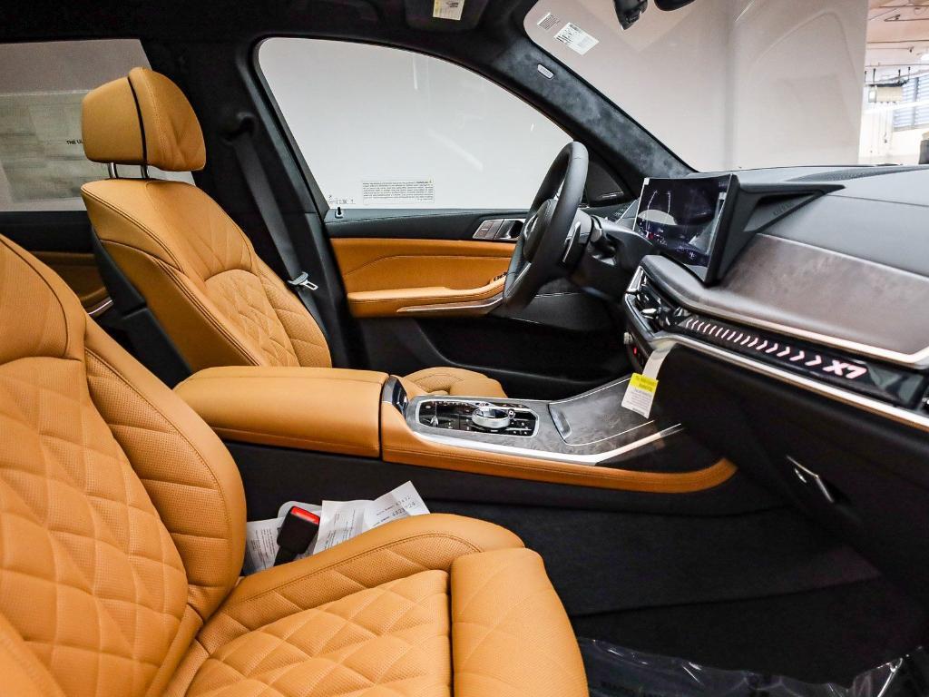 new 2026 BMW X7 car, priced at $101,900