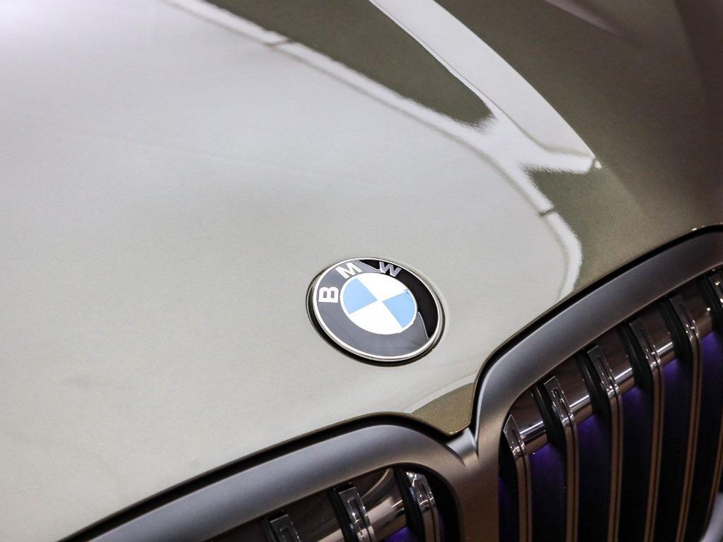 new 2026 BMW X7 car, priced at $101,900