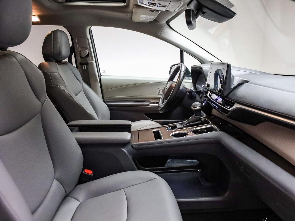 used 2024 Toyota Sienna car, priced at $37,891