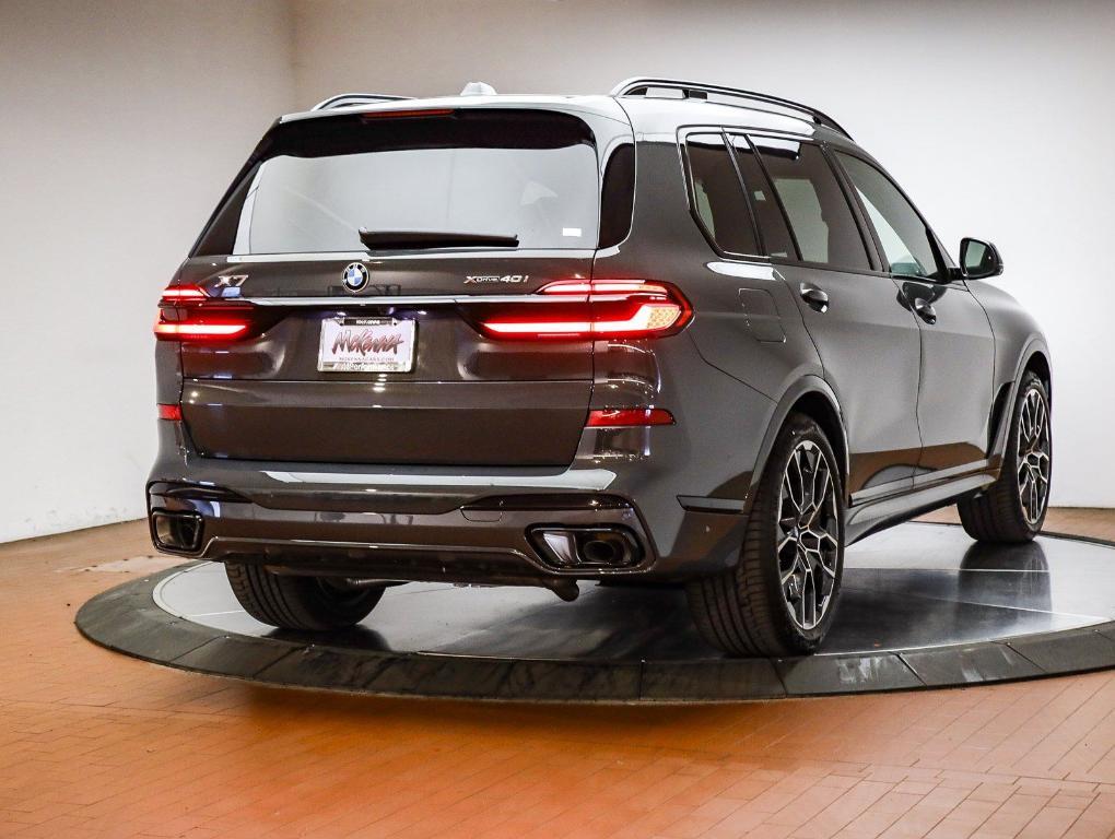 new 2026 BMW X7 car, priced at $100,615