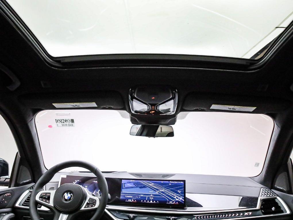 new 2026 BMW X7 car, priced at $100,615