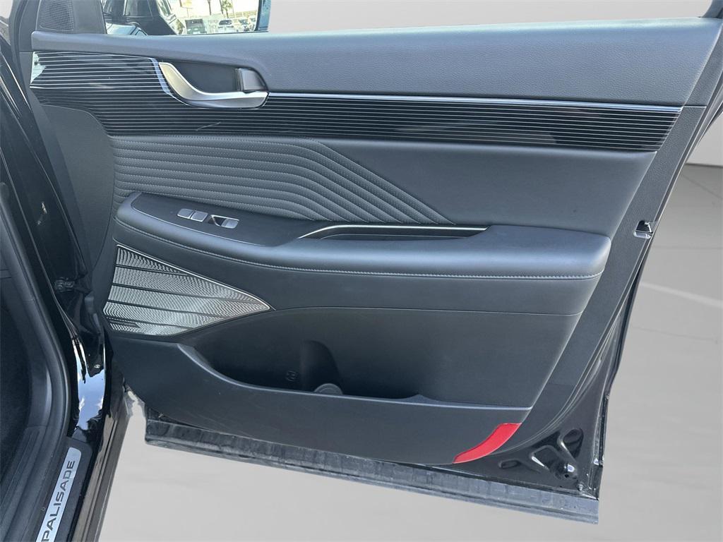 used 2024 Hyundai Palisade car, priced at $39,999