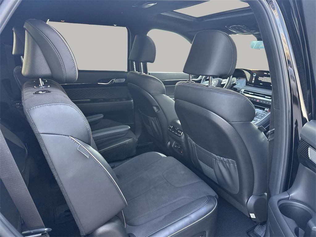used 2024 Hyundai Palisade car, priced at $39,999