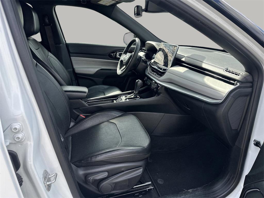 used 2023 Jeep Compass car, priced at $19,495