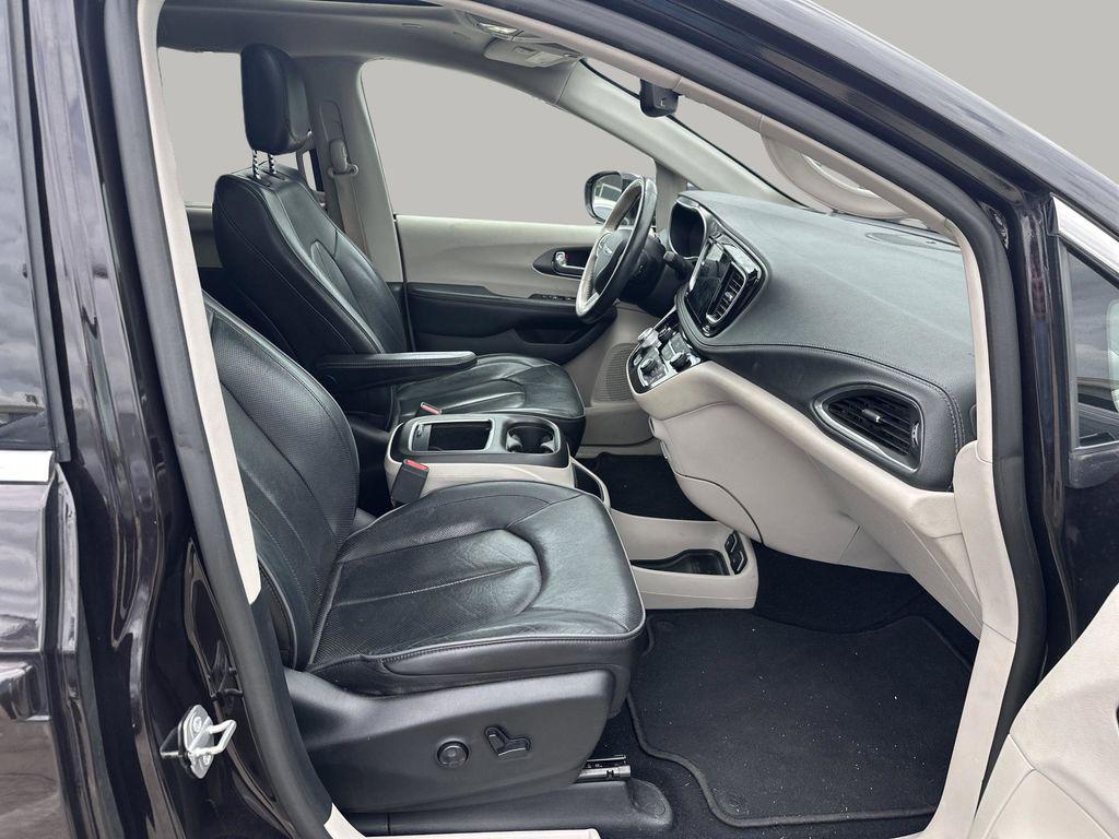 used 2019 Chrysler Pacifica car, priced at $19,718