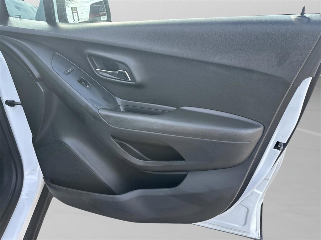 used 2020 Chevrolet Trax car, priced at $12,801