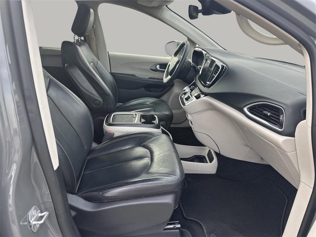 used 2022 Chrysler Pacifica car, priced at $21,485