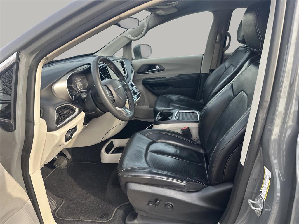 used 2022 Chrysler Pacifica car, priced at $21,485