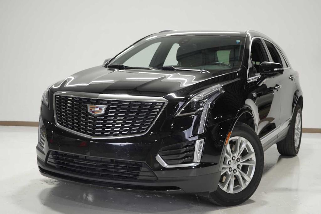 used 2022 Cadillac XT5 car, priced at $22,989