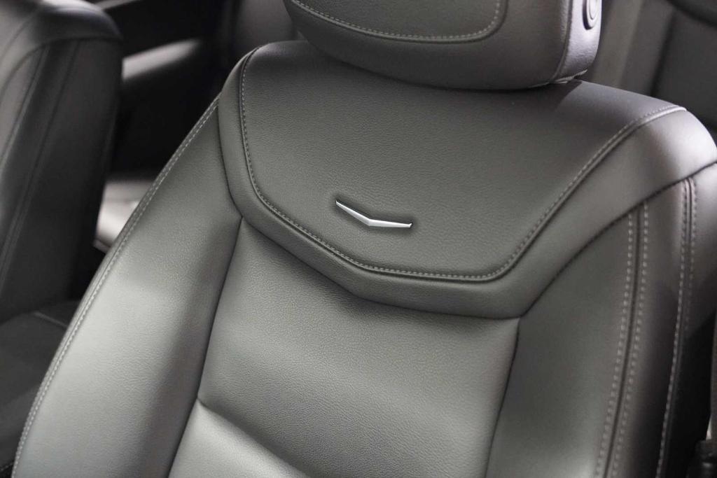 used 2022 Cadillac XT5 car, priced at $22,989