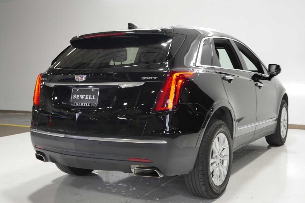 used 2022 Cadillac XT5 car, priced at $22,989