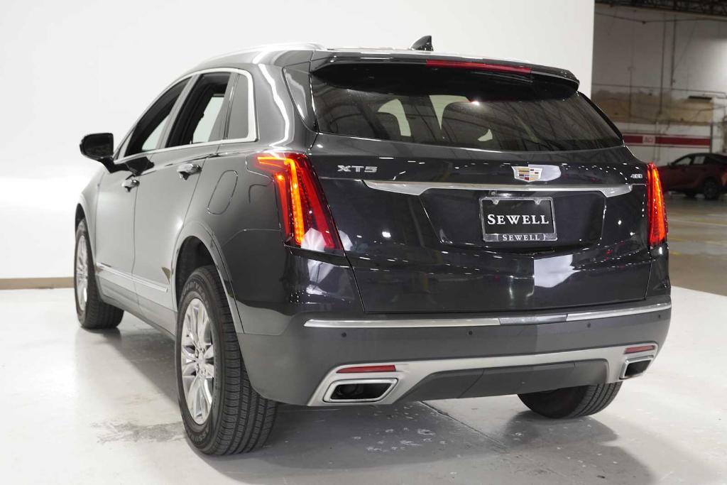 used 2020 Cadillac XT5 car, priced at $23,988