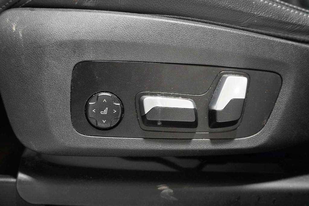 used 2023 BMW X3 car, priced at $36,989