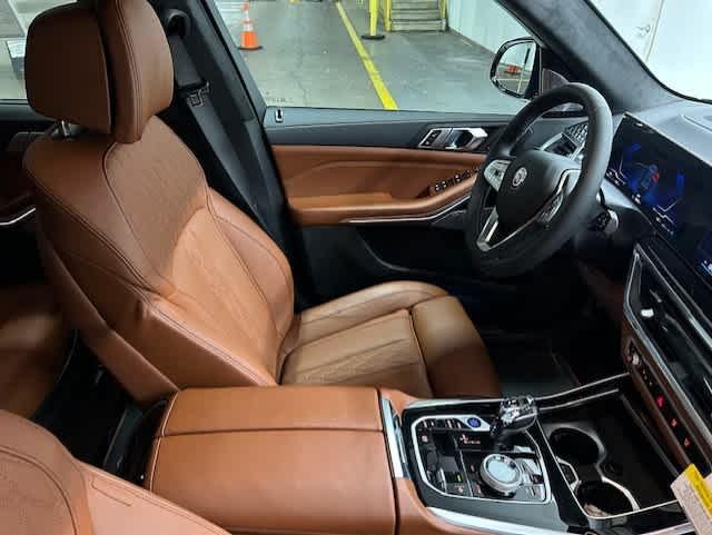 new 2026 BMW ALPINA XB7 car, priced at $162,925