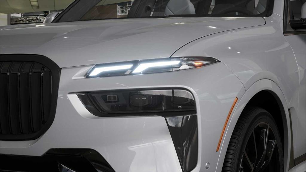 new 2026 BMW X7 car, priced at $103,105