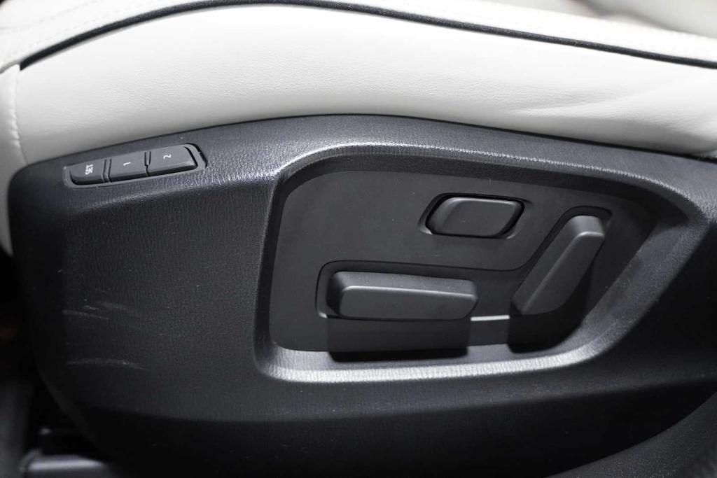 used 2025 Mazda CX-5 car, priced at $31,989