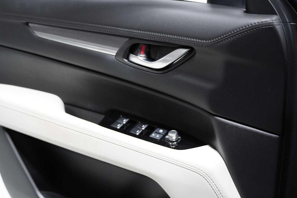 used 2025 Mazda CX-5 car, priced at $31,989