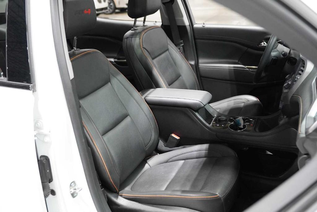 used 2023 GMC Acadia car, priced at $30,783