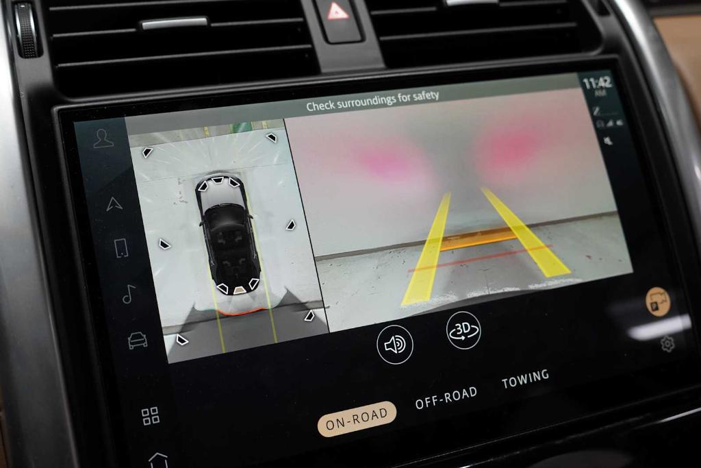 used 2025 Land Rover Discovery car, priced at $73,989