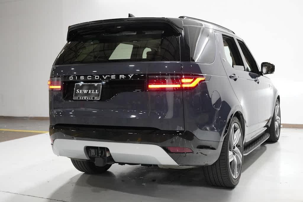 used 2025 Land Rover Discovery car, priced at $73,989