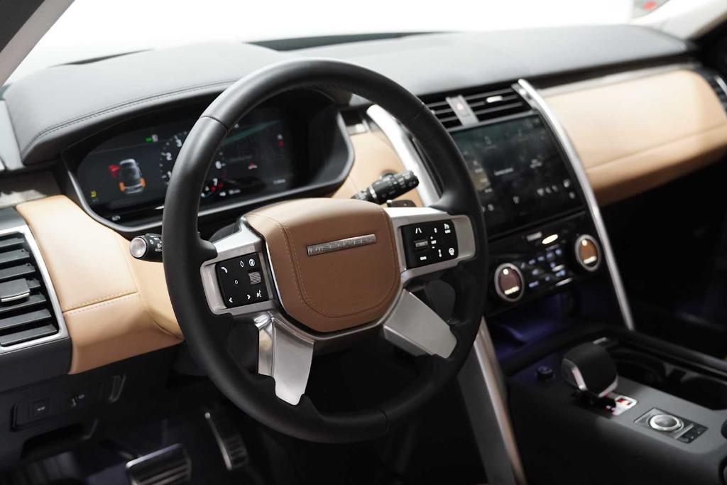used 2025 Land Rover Discovery car, priced at $73,989