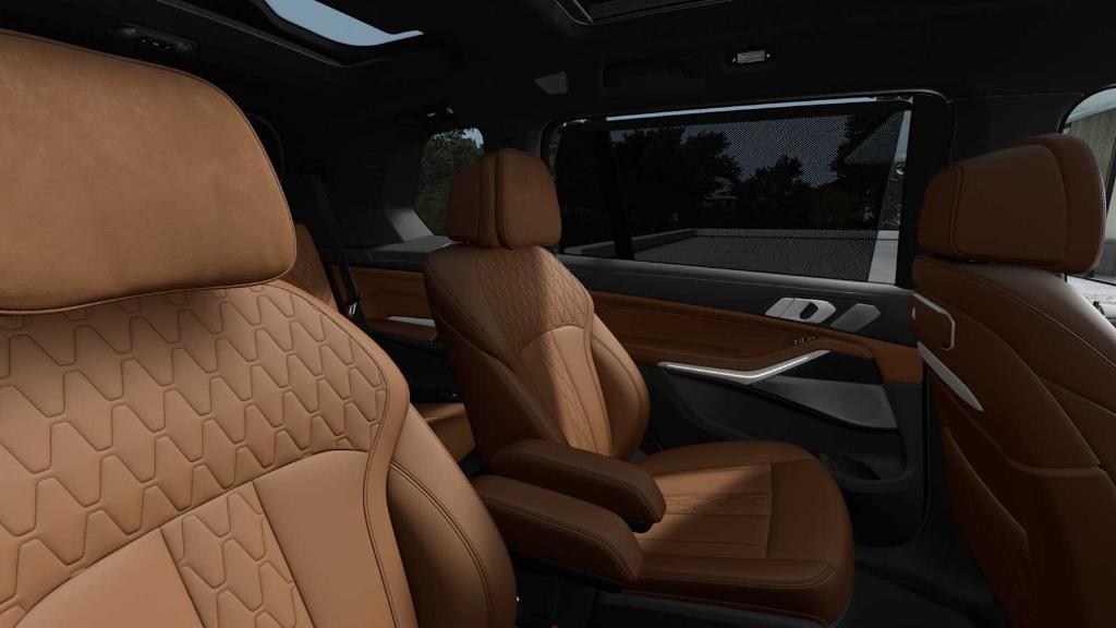 new 2026 BMW X7 car, priced at $131,375