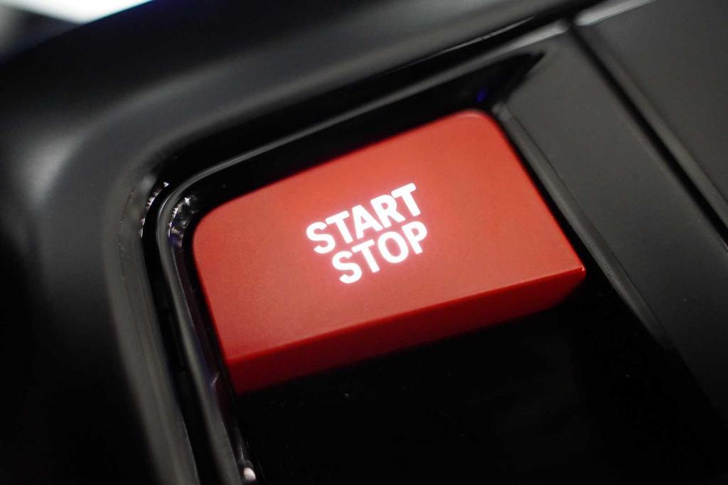 used 2025 BMW M5 car, priced at $118,989