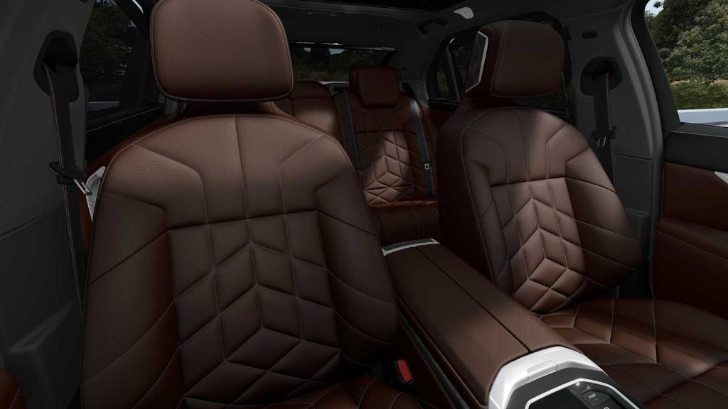 new 2026 BMW 760 car, priced at $149,200