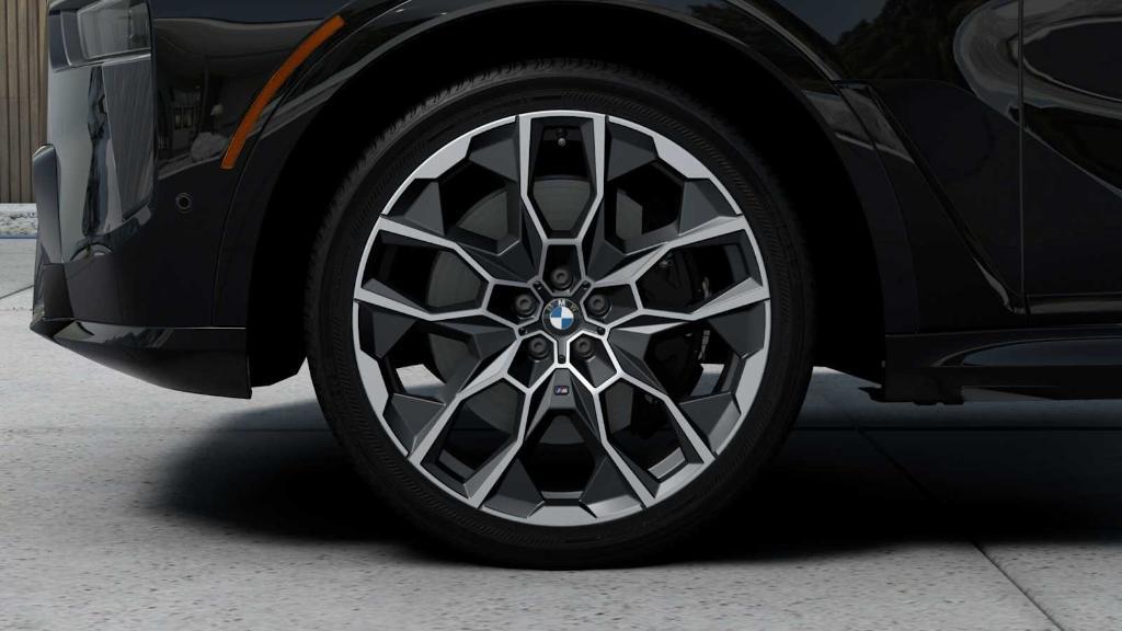 new 2026 BMW X7 car, priced at $131,565