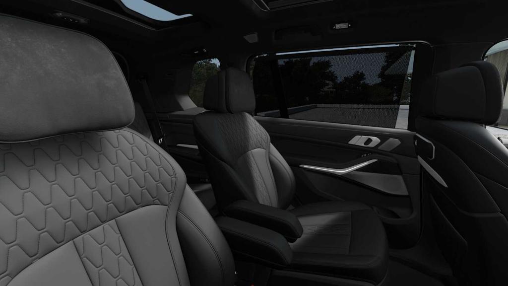 new 2026 BMW X7 car, priced at $131,565
