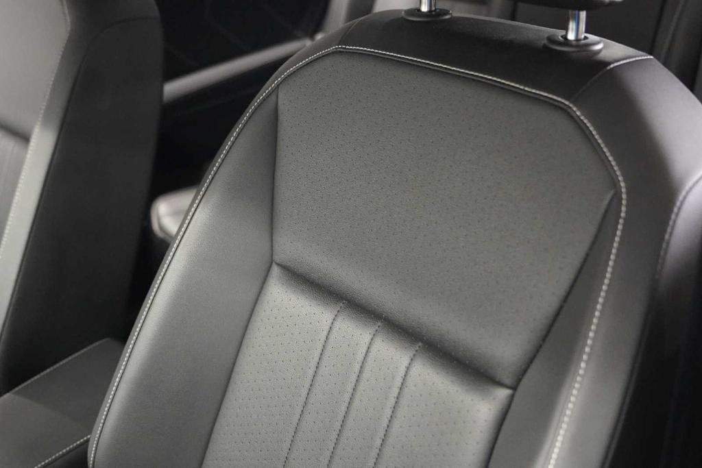 used 2024 Volkswagen Tiguan car, priced at $24,989