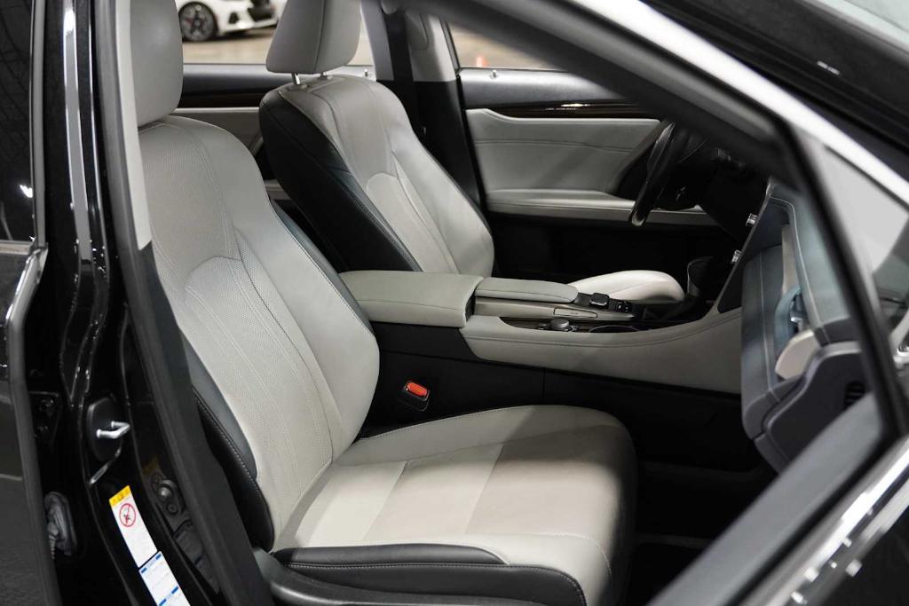 used 2019 Lexus RX 450h car, priced at $29,988