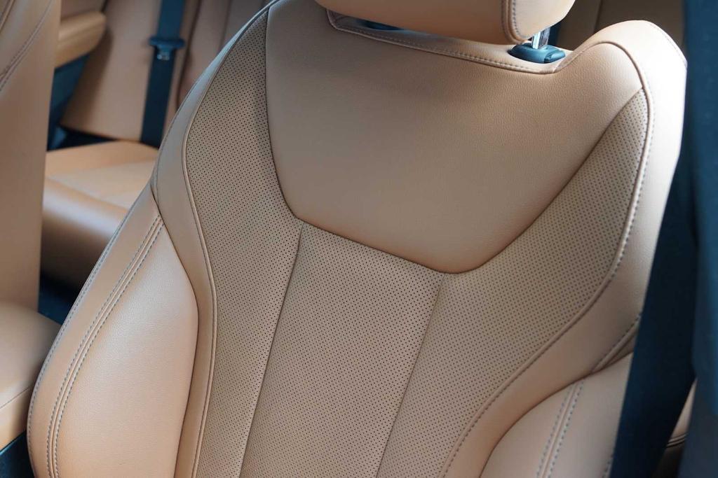 used 2023 BMW X3 car, priced at $35,988